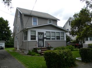 11 Sears Pl, Montclair, NJ 07042