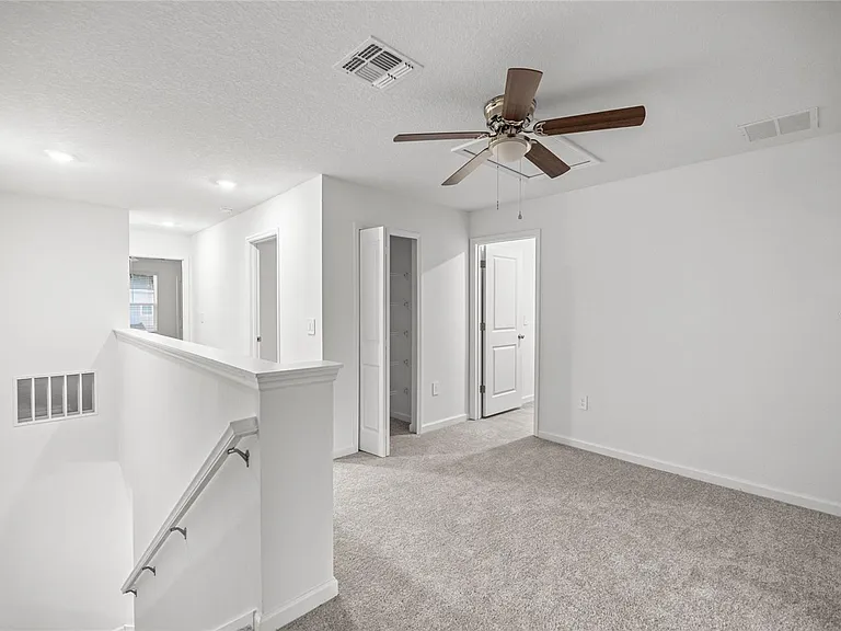 3644 SE 37th Ct — Photo 8