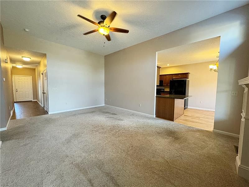 9 Manor Dr Grove City PA Zillow