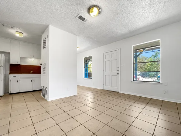 2502 Cecil Dr #B, Austin, TX 78744