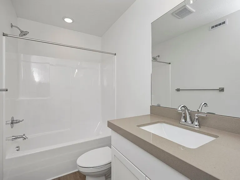 1784 W 200 S — Photo 9