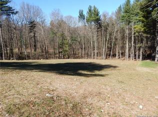 27 Green St, Ellington, CT 06029