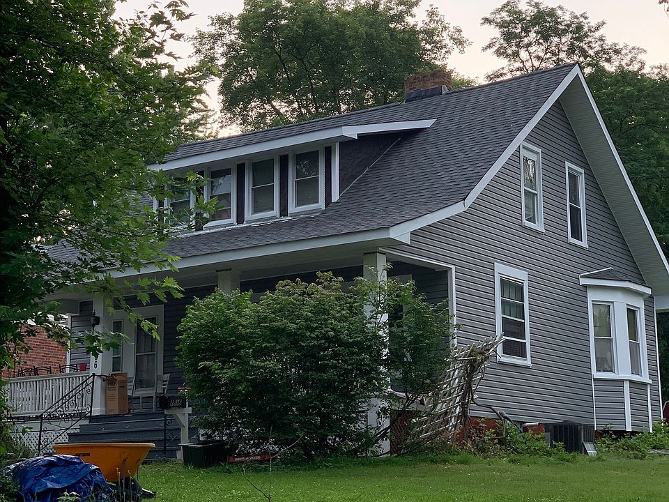 1st image of 2816 Wismer Ave