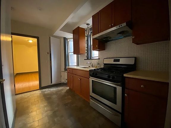 4th image of 375 Broome St #4R