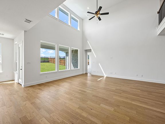 7th image of this home