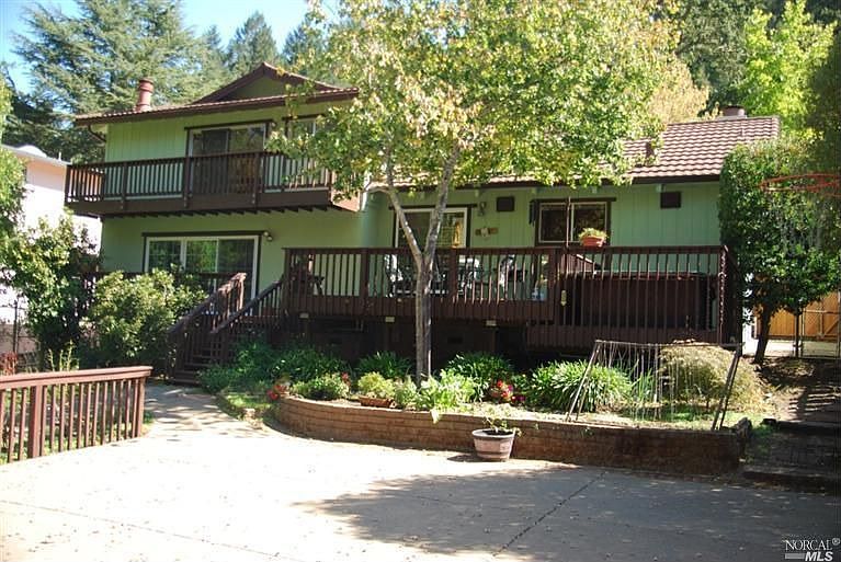 1st image of 54 Oak Grove Ave