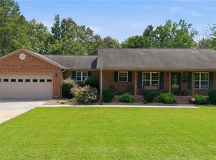 459 Shuler Rd, Thomasville, NC 27360