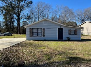 409 Westview Ln, Columbus, MS 39705