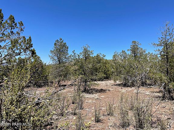 5th image of N Antelope Dr
