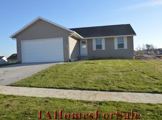 6718 Ohio St SW, Cedar Rapids, IA 52404