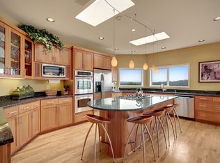 11719 90th Ave NE, Kirkland, WA 98034