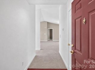 11232 Hyde Pointe Ct, Charlotte, NC 28262