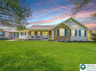 1542 Kunkletown Rd, Saylorsburg, PA 18353