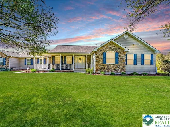 1542 Kunkletown Rd, Saylorsburg, PA 18353