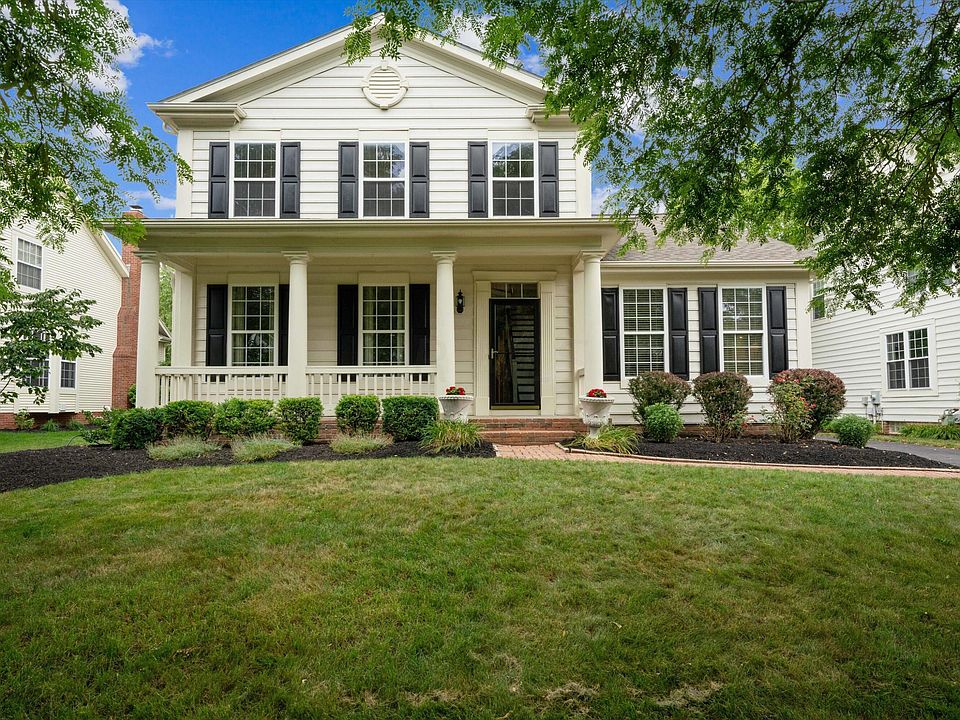 1st image of 5133 Claridge Dr