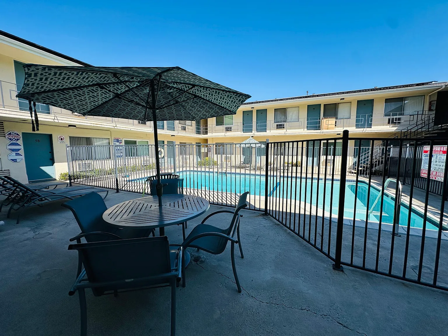 Kingston Apartments — Photo 3
