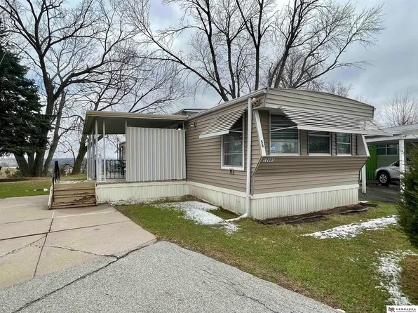 12603 Ruggles Plz #58, Omaha, NE 68164