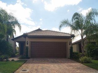 10957 Clarendon St, Fort Myers, FL 33913