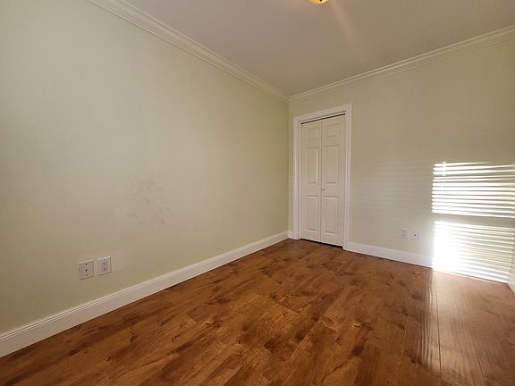 5th image of 1333 York St #1