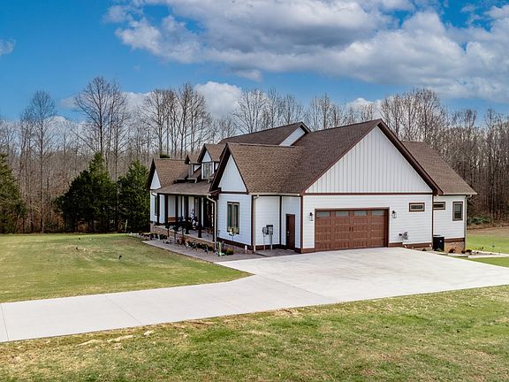 3rd image of 343 Comanche Way