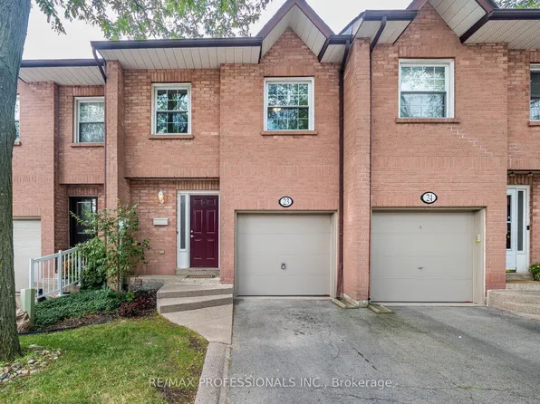 2004 Glenada Cres #23, Oakville, ON L6H 5P5
