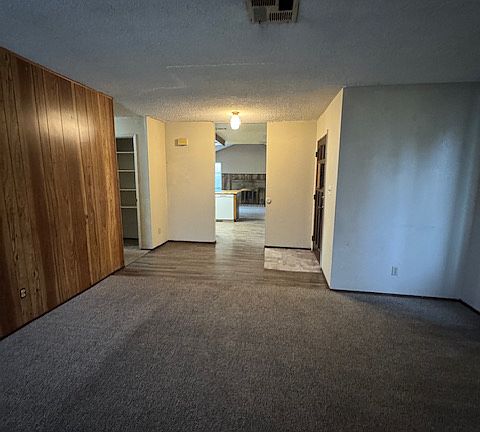 4th image of 8202 Burgundy Dr