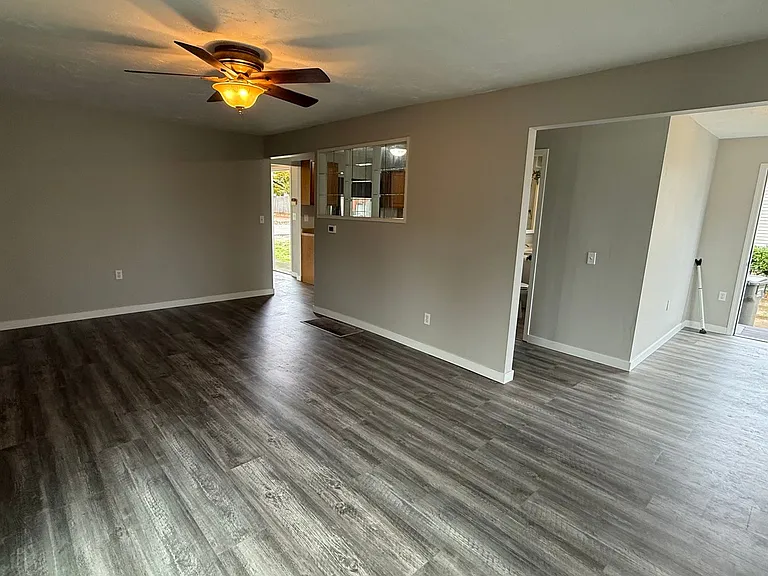 2800 SE 115th Ave — Photo 12