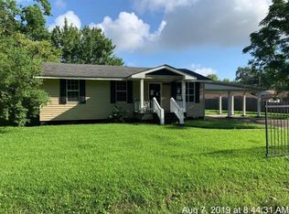 426 Smith St, Hahnville, LA 70057