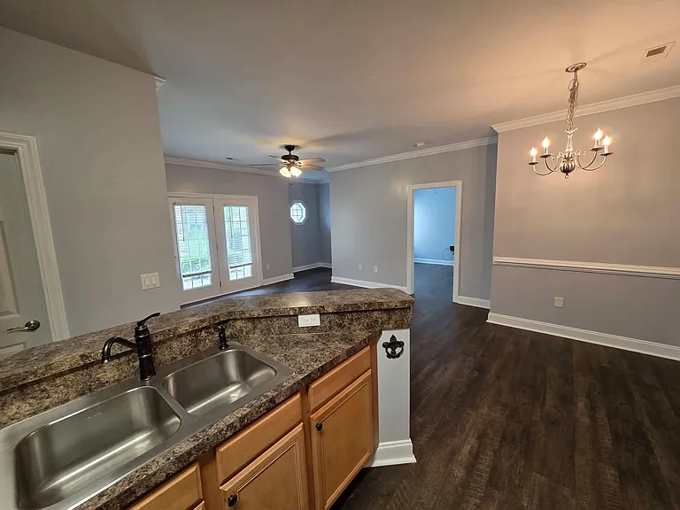 2065 Silvercrest Dr #D — Photo 3