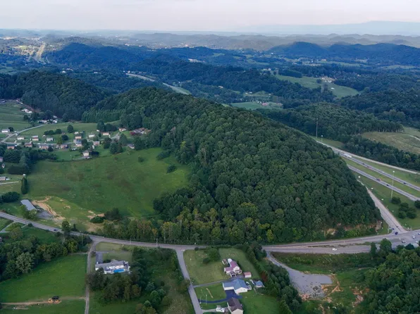 1075 Highway 394, Blountville, TN 37617