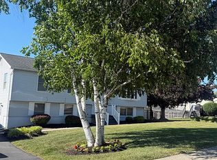 33 Lincoln Cir, Wallkill, NY 12589