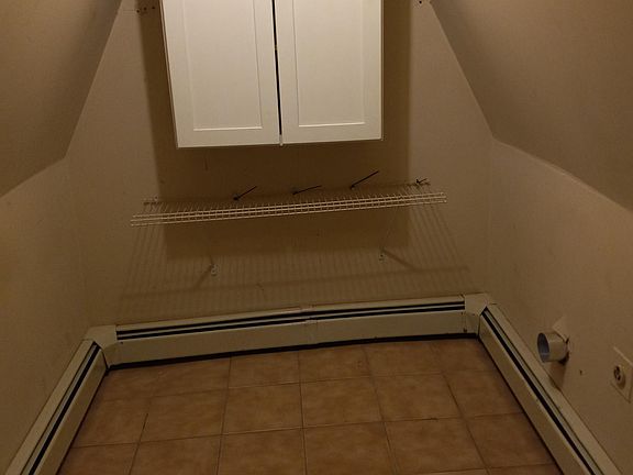 4th image of 10 Cedar St #2