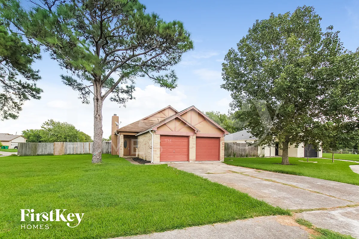 Building Photo - 5406 Carousel Cir