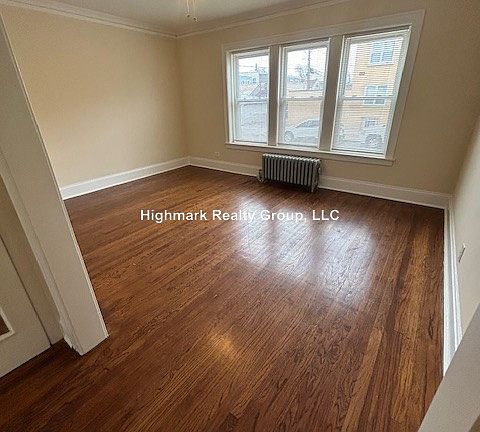 4th image of 2510 N Leclaire Ave #1A