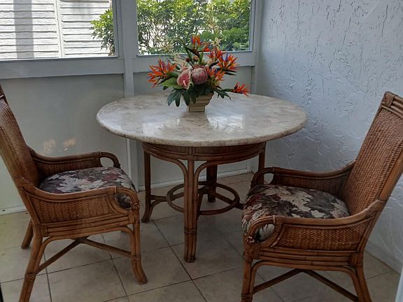 Lanai, exit out to back yard