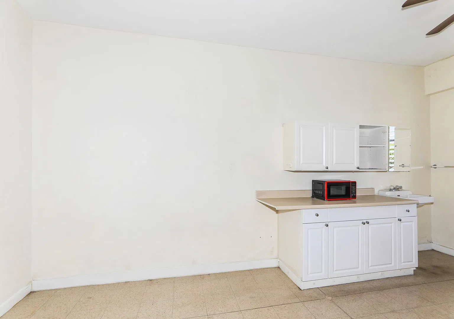 Room for rent in Kaimuki — Photo 4