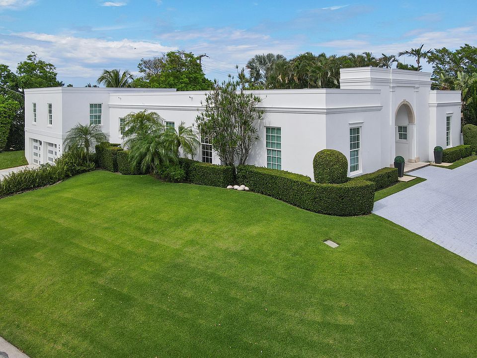 1st image of 299 Tradewind Dr