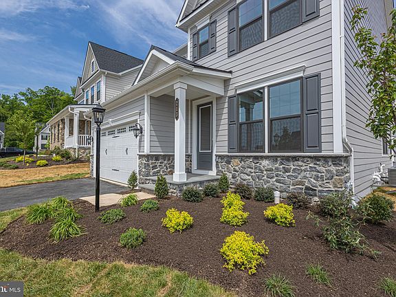 2nd image of 213 Mayfield Ln