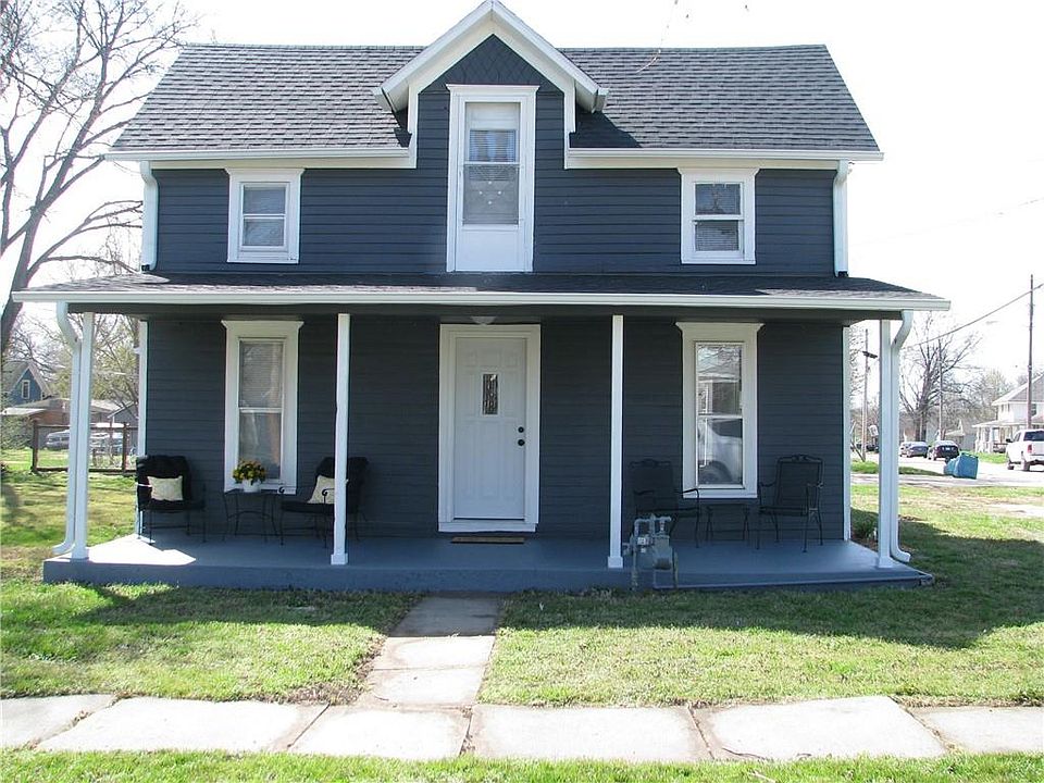 421 Chestnut St, Osawatomie, KS 66064 MLS 2480424 Zillow