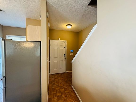 3rd image of 2027 Turtle Point Dr