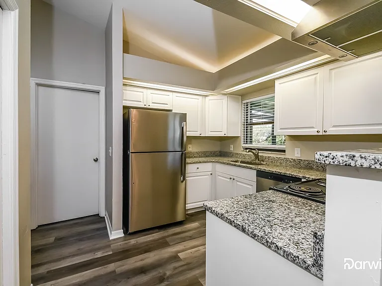 7986 Benjamin Dr — Photo 4