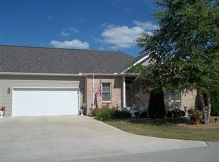 602 N Deerfield Rd, Pontiac, IL 61764