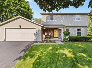 20 Bremen Cir, Penfield, NY 14526
