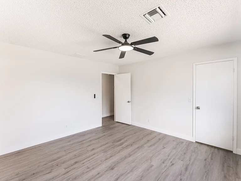 2108 Reynolds Ave — Photo 15