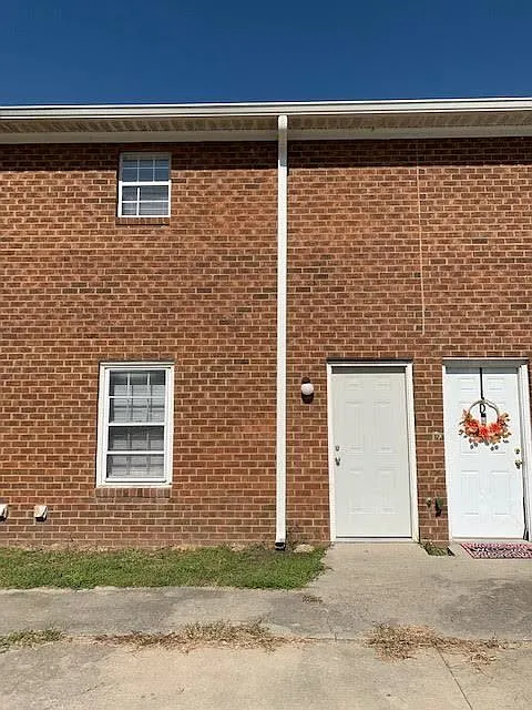 1544 Ashland Dr #C