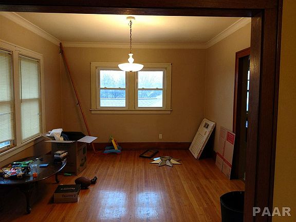 3rd image of 1114 E Frye Ave