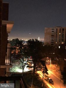 1300 Army Navy Dr APT 421, Arlington, VA, 22202