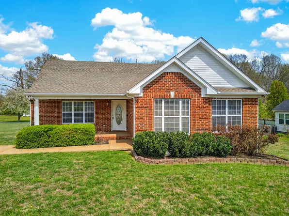 307 Sarah Ln, Portland, TN 37148
