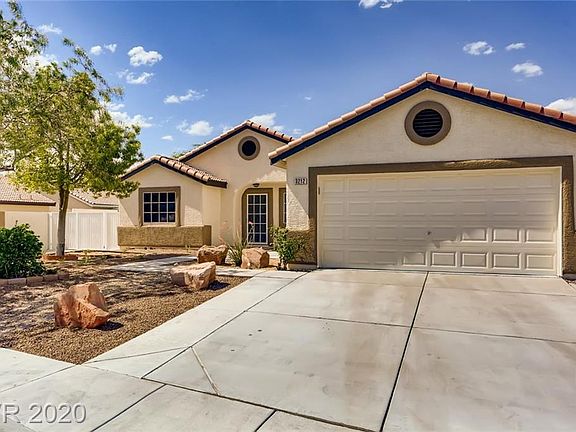 2nd image of 3212 Knight Hill Pl