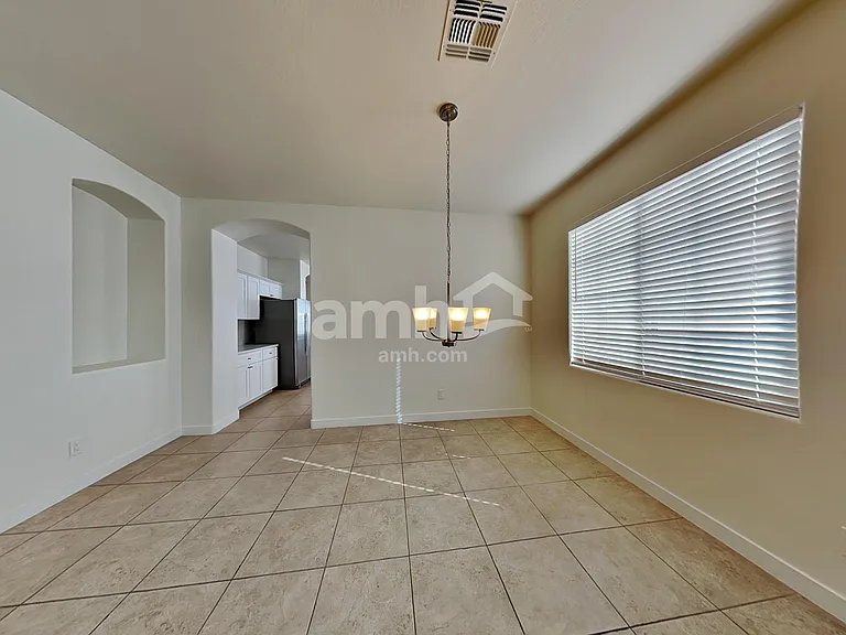 8854 W Northview Ave — Photo 4